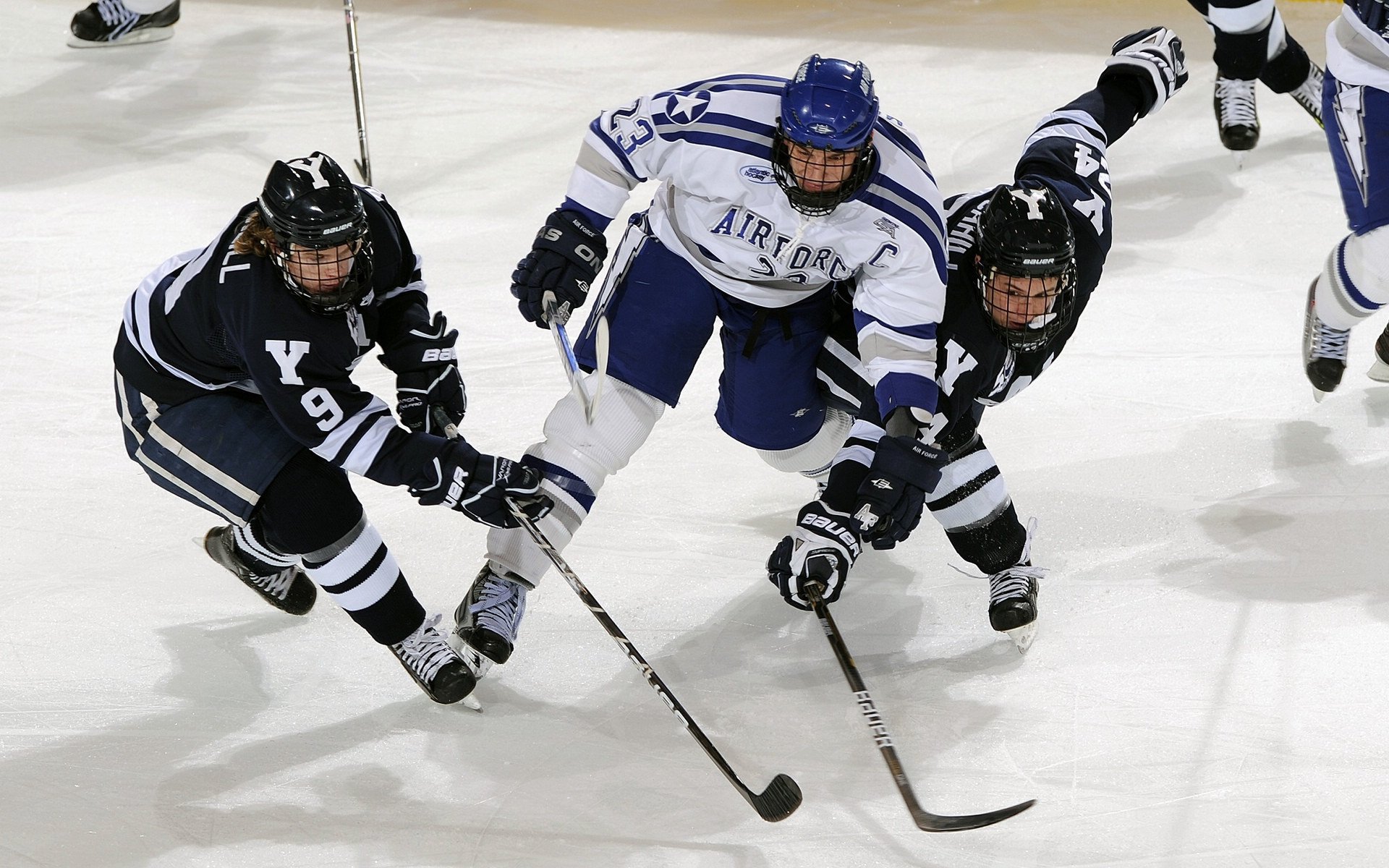 九游下载安装-科斯决赛展现顶尖耐力与速度，科斯科技